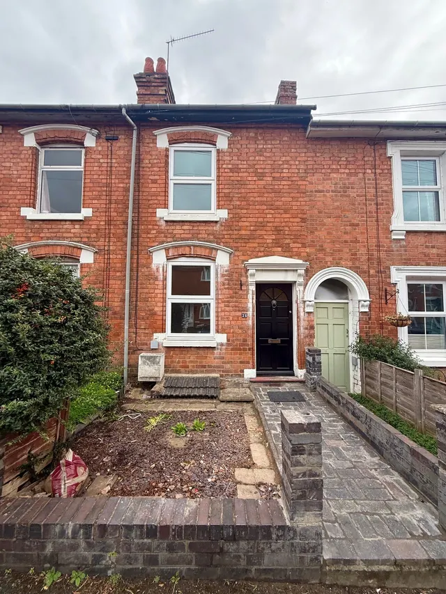 New Bank Street, WR3, photo 1