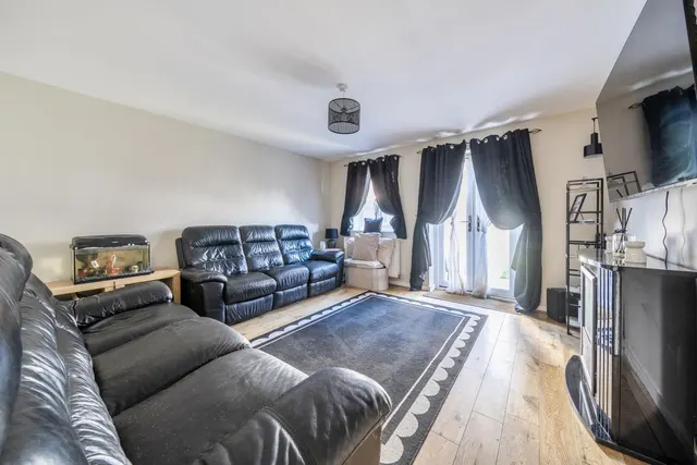 Ellis Road, Clacton-On-Sea, CO15, photo 2