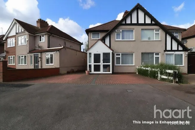 3 bedroom house, Hitherwell Drive, Harrow, HA3