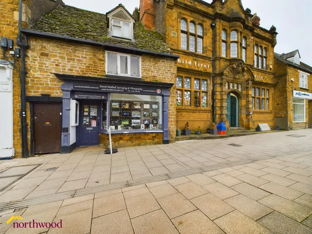 Horsefair, Banbury, OX16, photo 1