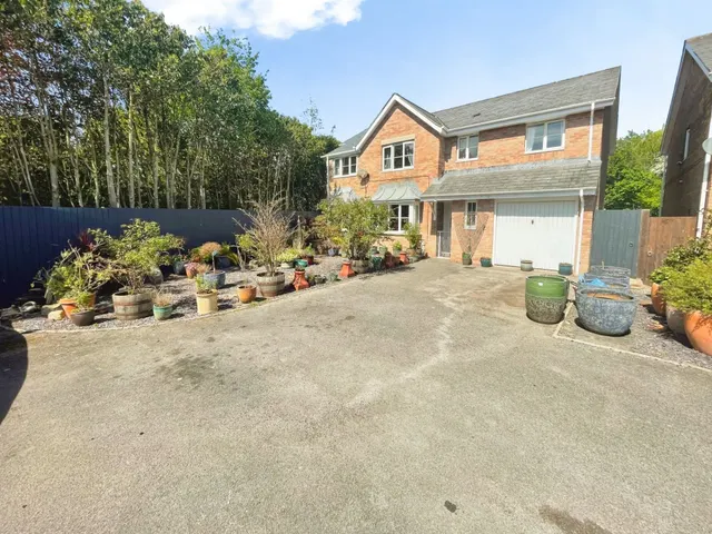 Llys Eglwys, Bridgend, CF31, photo 1