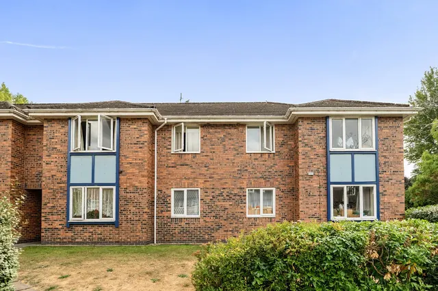 Corinthian Court, Alcester, B49, photo 2