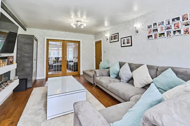 Wellington Road, Bilston, WV14, photo 3