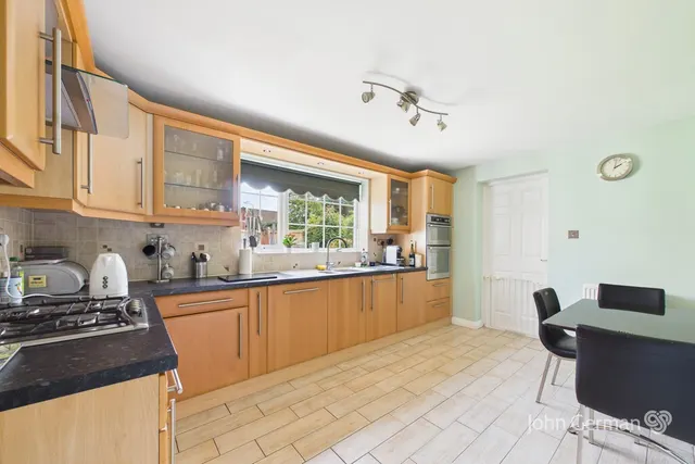 Hambleton Close, Ashbourne, photo 2