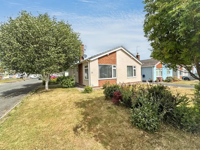 Derrie Avenue, Abergele, Conwy, LL22 7TL, photo 1