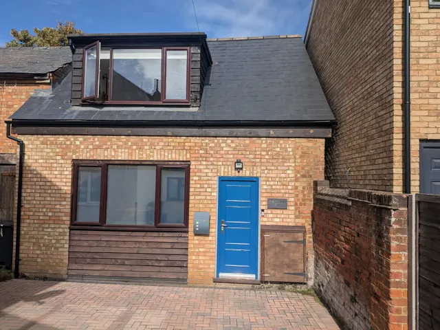 Nightingale Road, Hitchin, SG5, photo 1