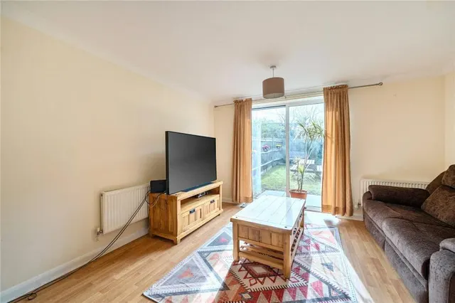 Dowles Green, Wokingham, RG40, photo 2