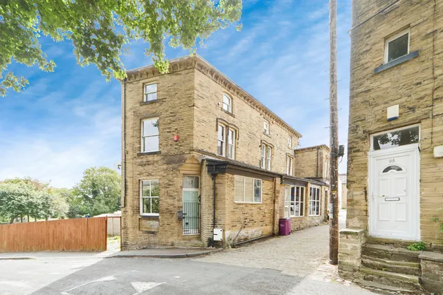 Butt Lane, Bradford, BD10, photo 1