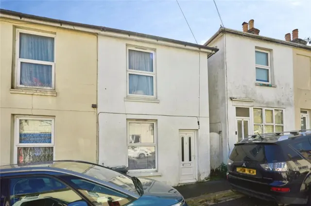 South Street, Ryde, PO33, photo 1