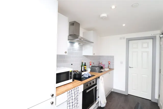 Balm Road, Leeds, LS10, photo 2