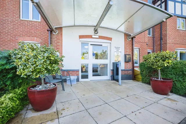 Ella Court, Kirk Ella, HU10, photo 2