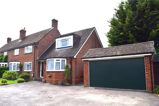 Kingsley Road, Eversley, RG27, photo 1