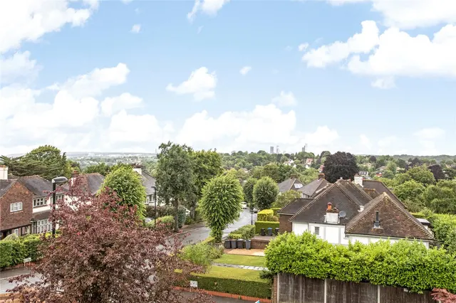 Purley Downs Road, South Croydon, CR2, photo 2