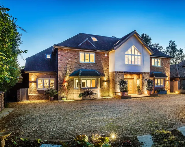 Kettlewell Close, Horsell, GU21, photo 1