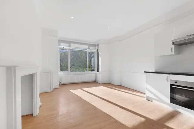 Danvers Road, London, N8, photo 1