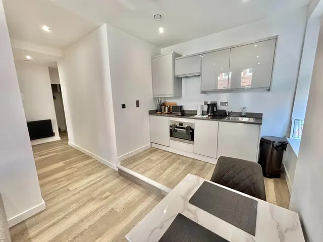 Silver Street, Bury, BL9, photo 3