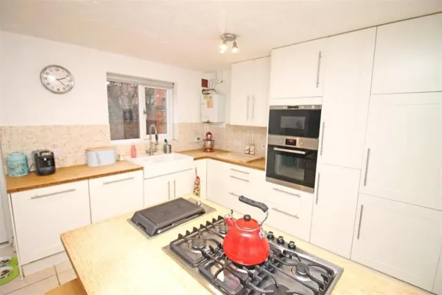 Saracens Wharf, Bletchley, MK2, photo 2