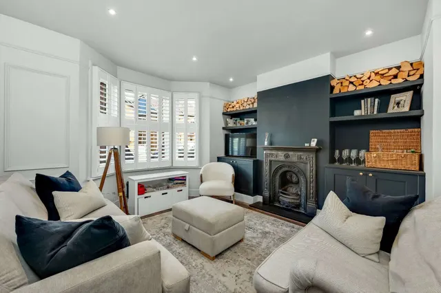Albany Road, Hersham, KT12, photo 3