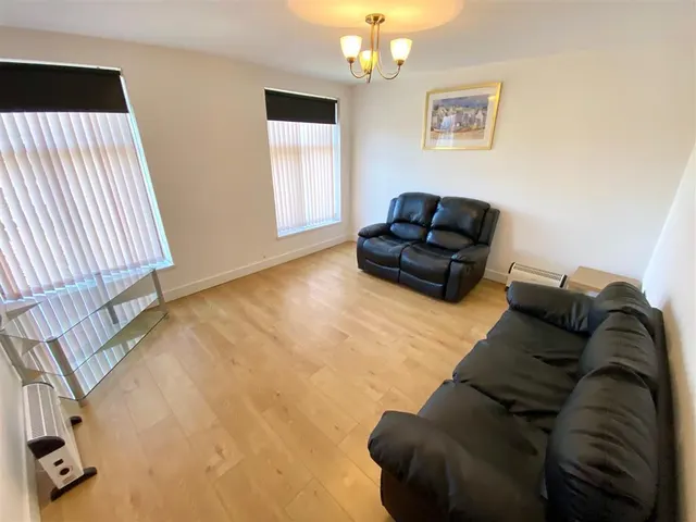 Common Road, Huddersfield, HD1, photo 1