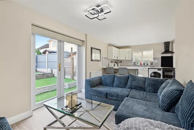 Cinderhill Grove, Gedling, NG4, photo 3