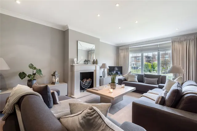 Sandmoor Mews, Alwoodley, photo 2