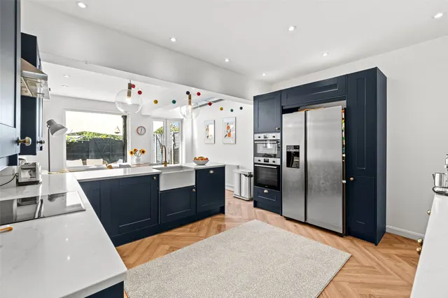 Photo 3 — Andover Road, Twickenham, TW2 6PD