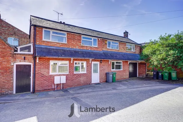 1a School Road, Evesham, photo 1