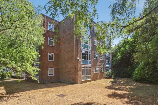 Mount Road, Poole, BH14, photo 2