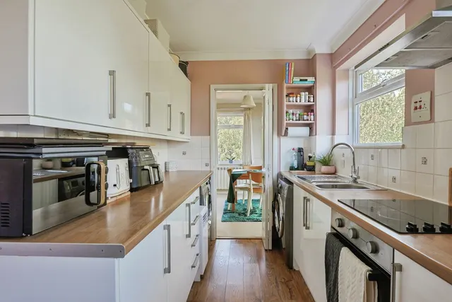 Mount Road, Poole, BH14, photo 3