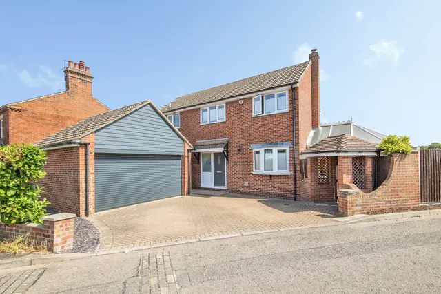 St. Johns Road, St Johns, Colchester, photo 1