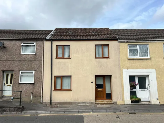 Panteg, Llanelli, SA15, photo 1