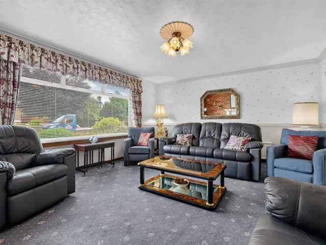 Photo 3 — Stevenston Road, Kilwinning, KA13 6NJ