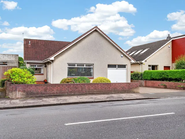 Stevenston Road, Kilwinning, KA13 6NJ, photo 1