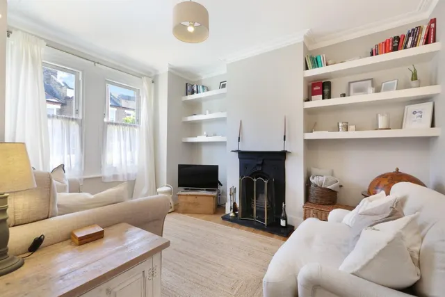 Trilby Road, London, photo 1