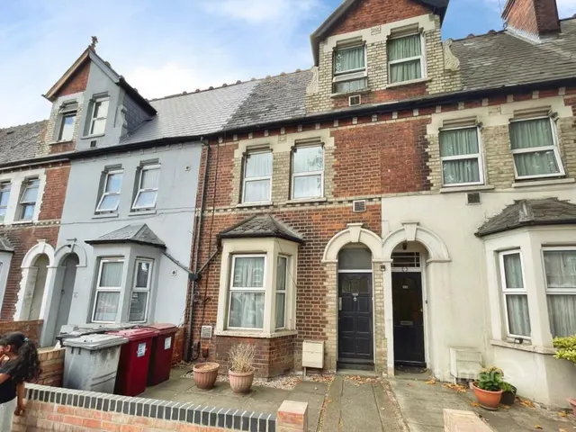 Caversham Road, Reading, RG1, photo 1