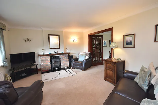 Clifford Road, Macclesfield, photo 3