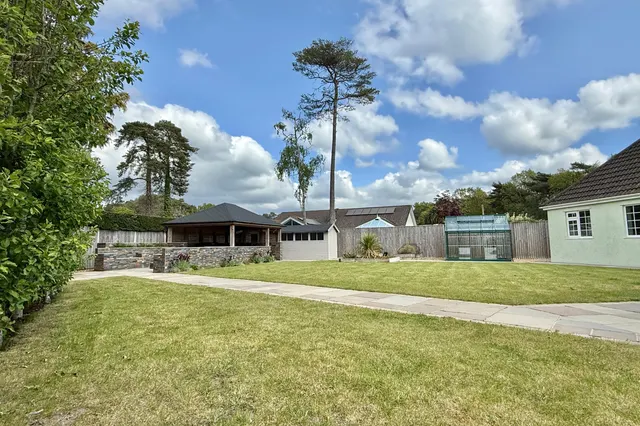 Forest Edge Close, Ashley Heath, BH24, photo 2