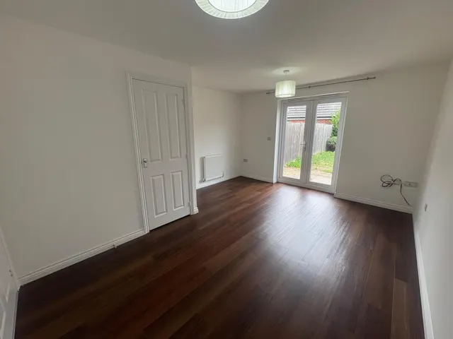 Photo 2 — Arden Close, Corby, NN18