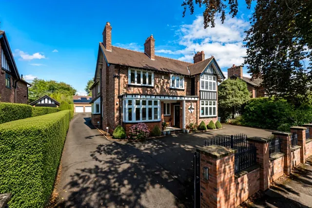 Styal Road, Wilmslow, SK9, photo 1