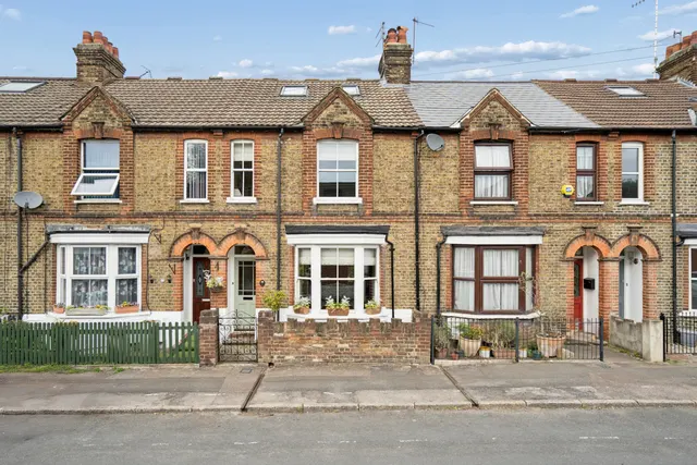Photo 2 — Walton Road, Bushey, Bushey, WD23 2JE