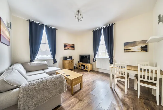 Cedar Court Road, Cheltenham, GL53 7RB, photo 1