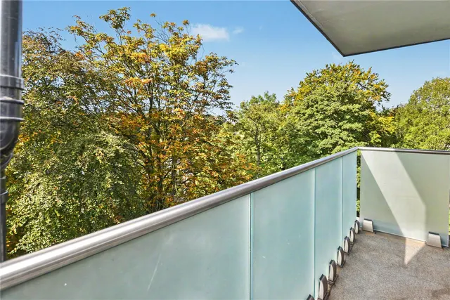 Woodville Court, Roundhay, LS8, photo 2