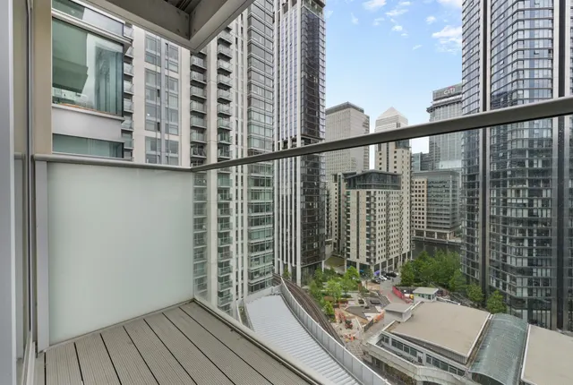 Pan Peninsula Square, Canary Wharf, E14, photo 2
