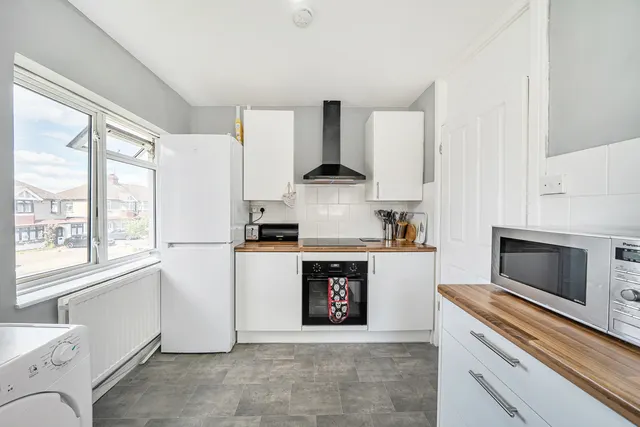 Diamond Road, Ruislip, HA4, photo 2