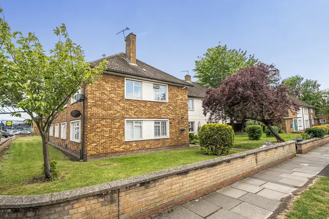 Diamond Road, Ruislip, HA4, photo 1