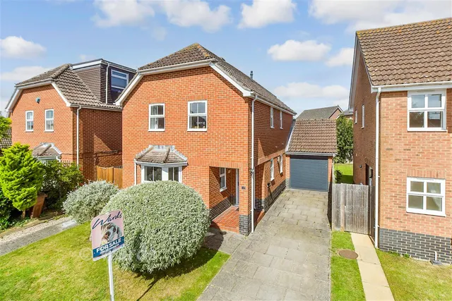 Sharps Field, Headcorn, TN27, photo 1