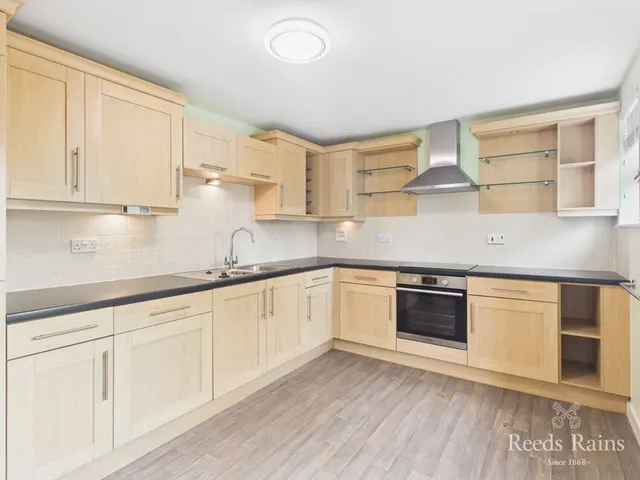Photo 3 — Herons Court, Durham, DH1