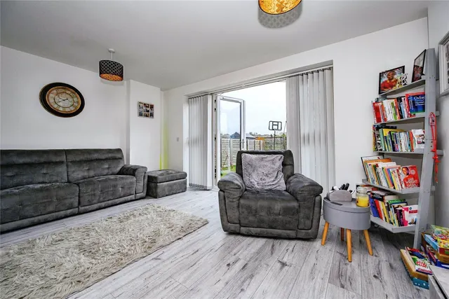 Sundon Park Road, Luton, LU3, photo 3