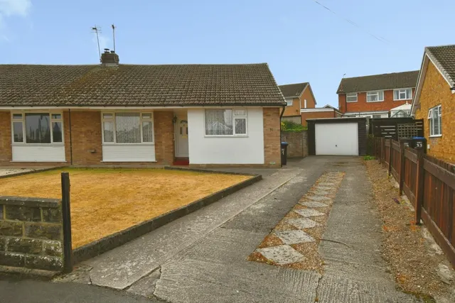Whitcliffe Drive, Ripon, photo 1