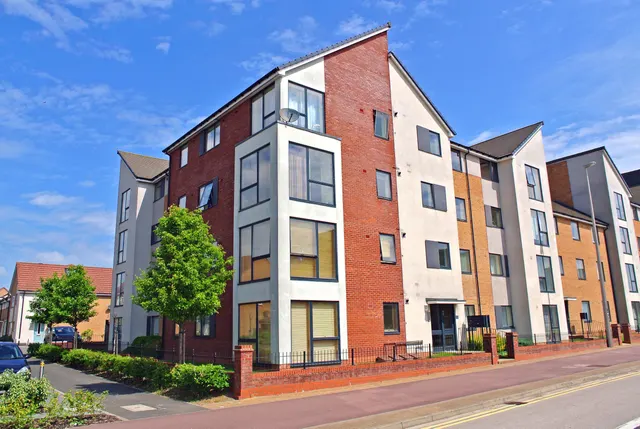 Countess Way, Broughton, MK10, photo 1